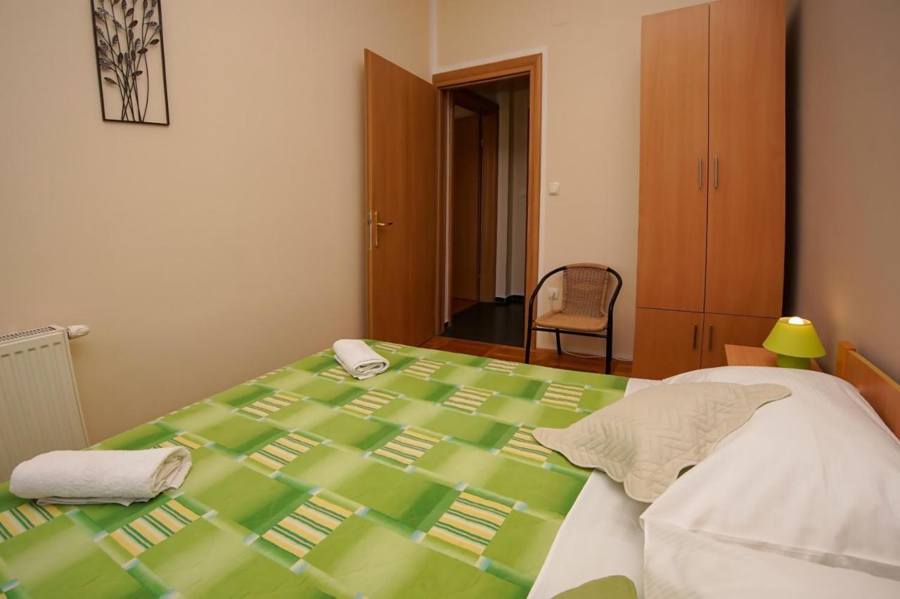 Guest Accommodation Slapovi Krke Lozovac Exterior foto